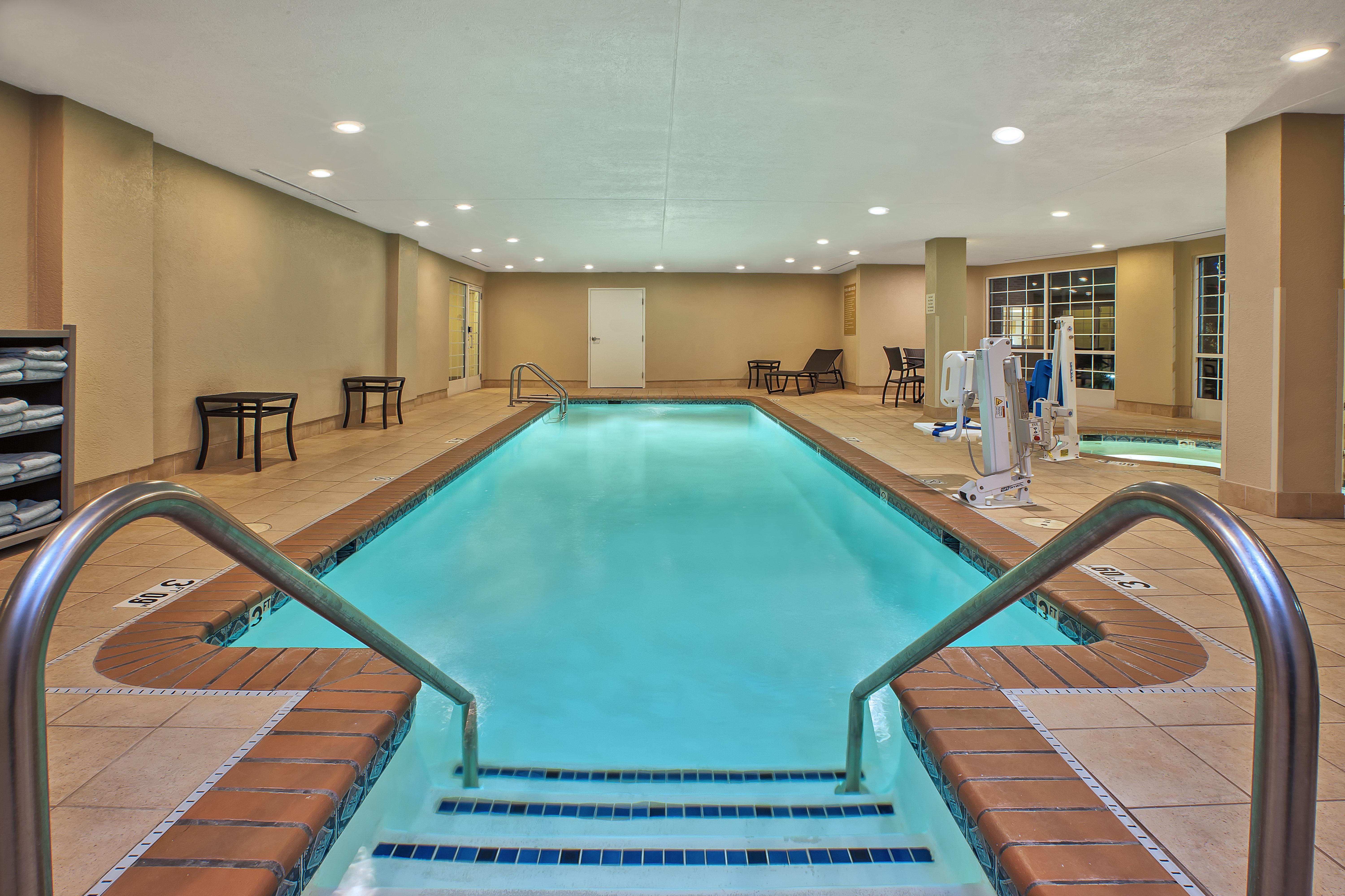 Candlewood Suites Indianapolis Northeast By Ihg Bagian luar foto