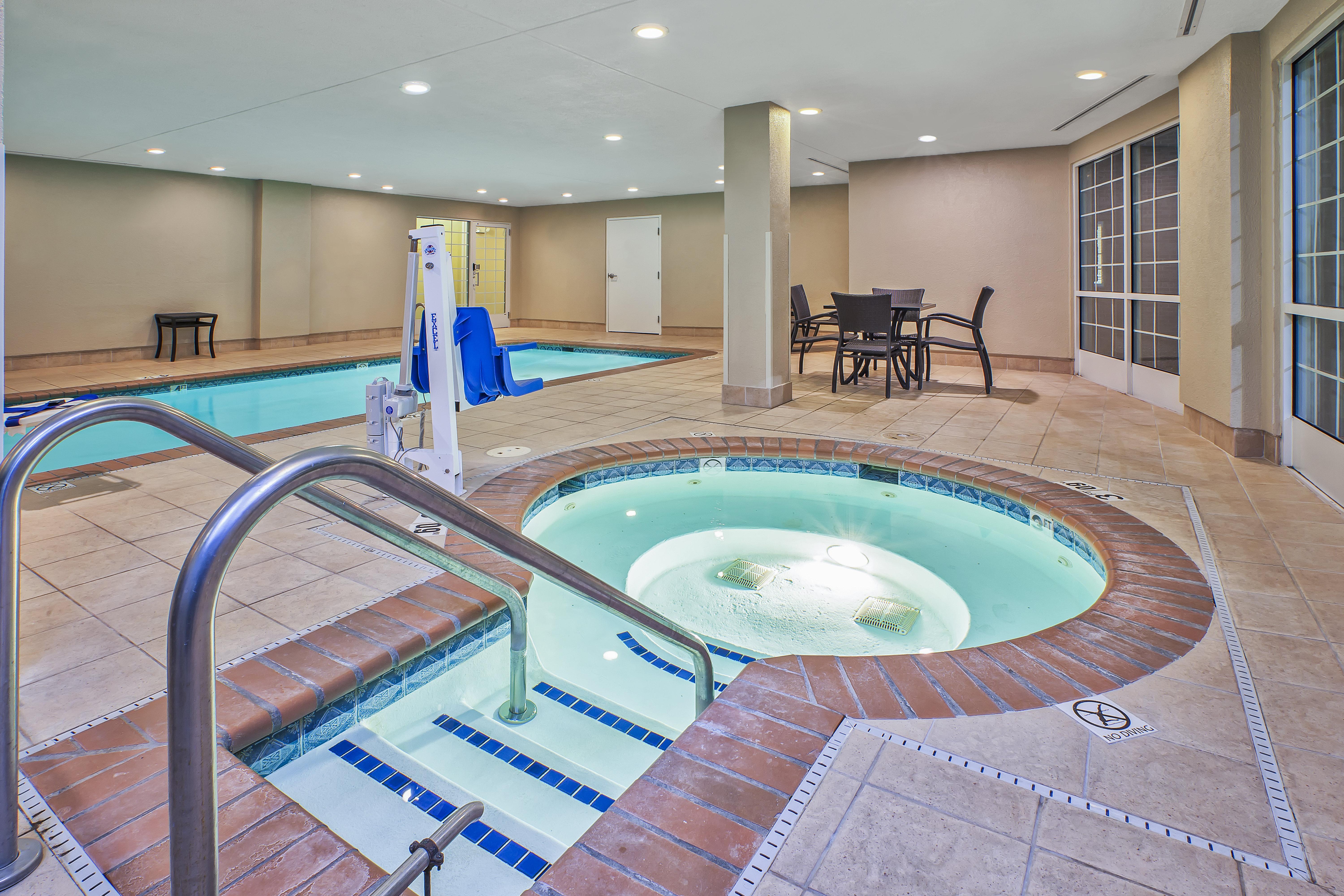 Candlewood Suites Indianapolis Northeast By Ihg Bagian luar foto