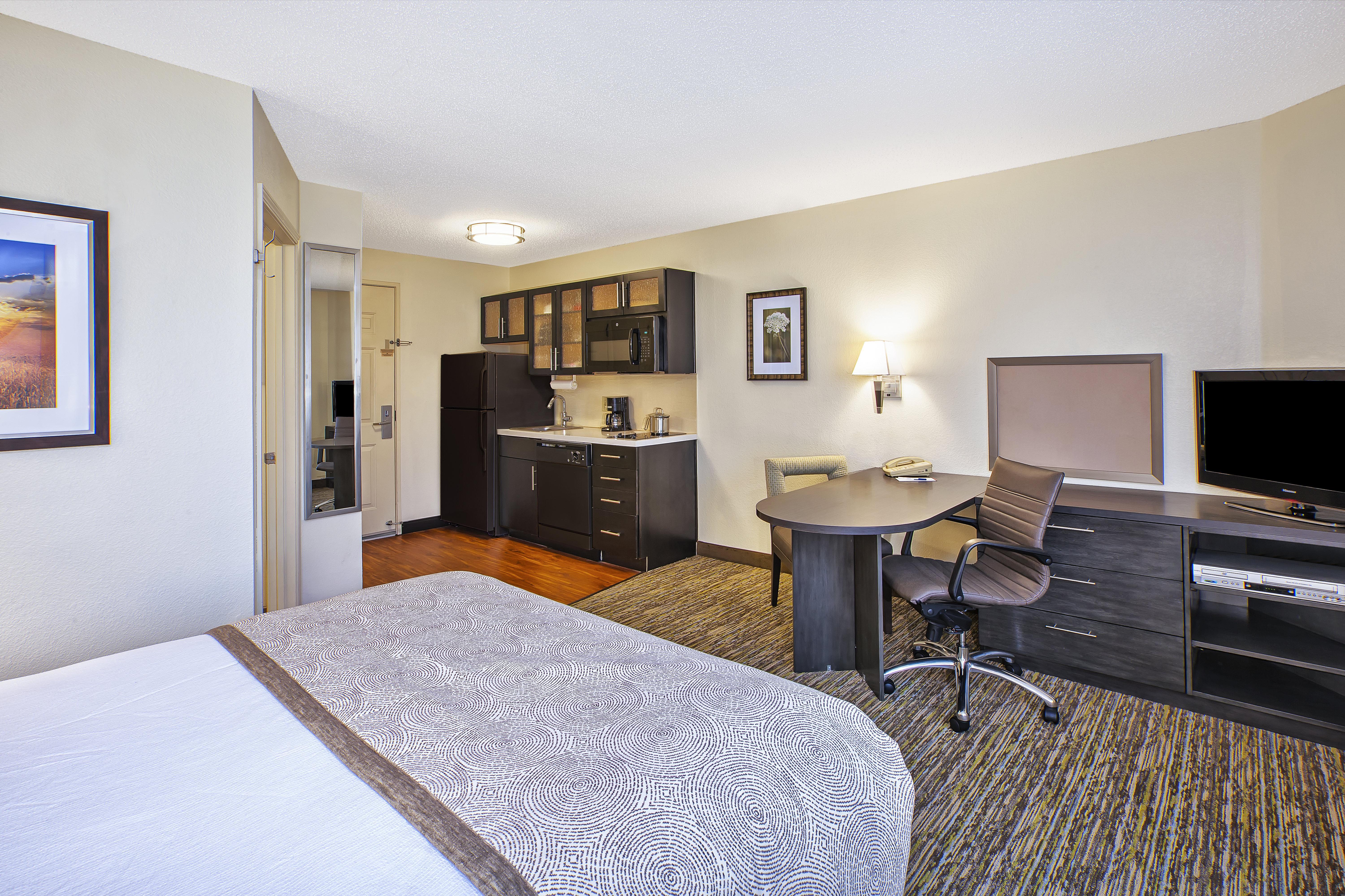 Candlewood Suites Indianapolis Northeast, An Ihg Hotel Bagian luar foto