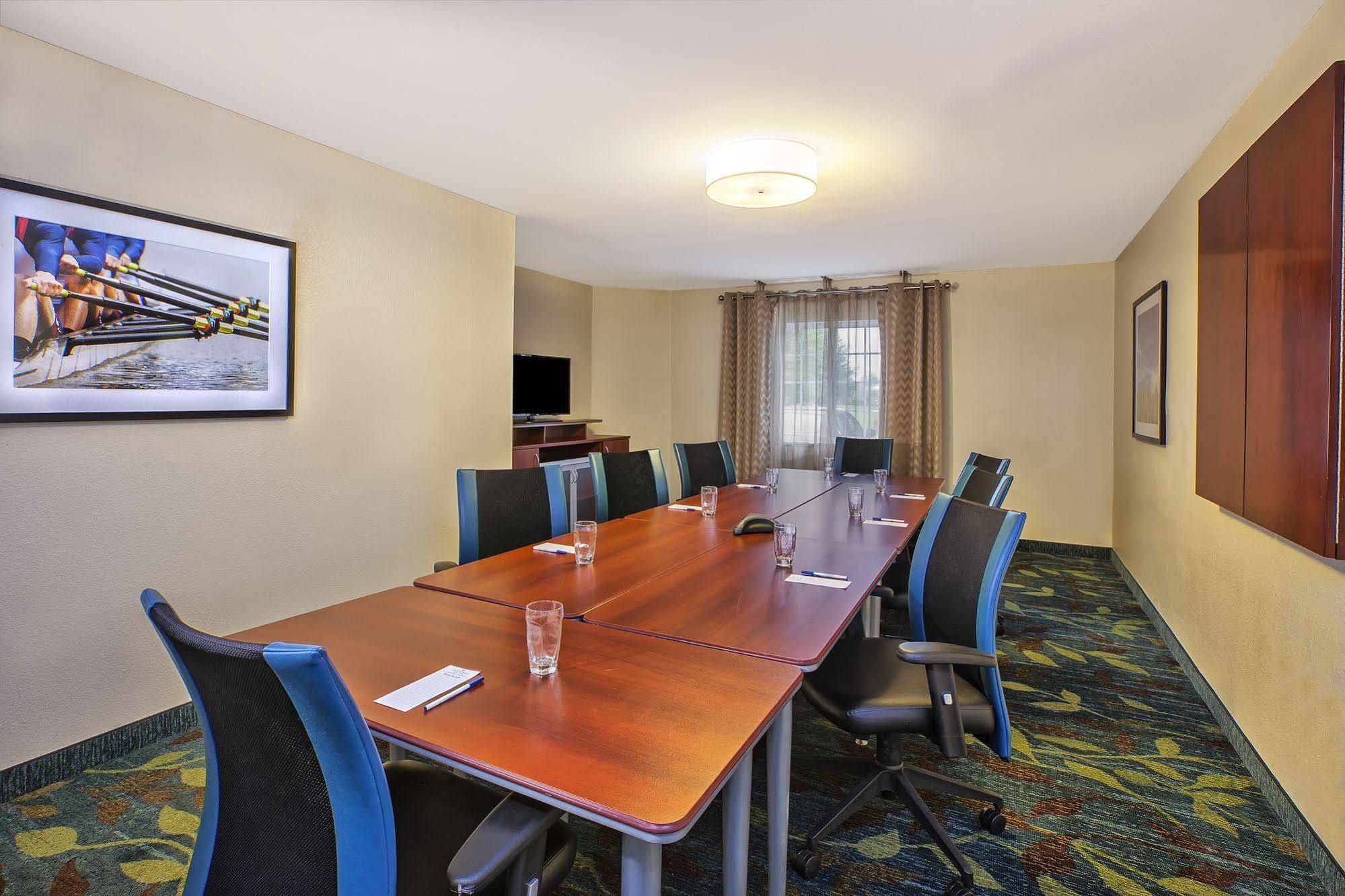 Candlewood Suites Indianapolis Northeast By Ihg Bagian luar foto